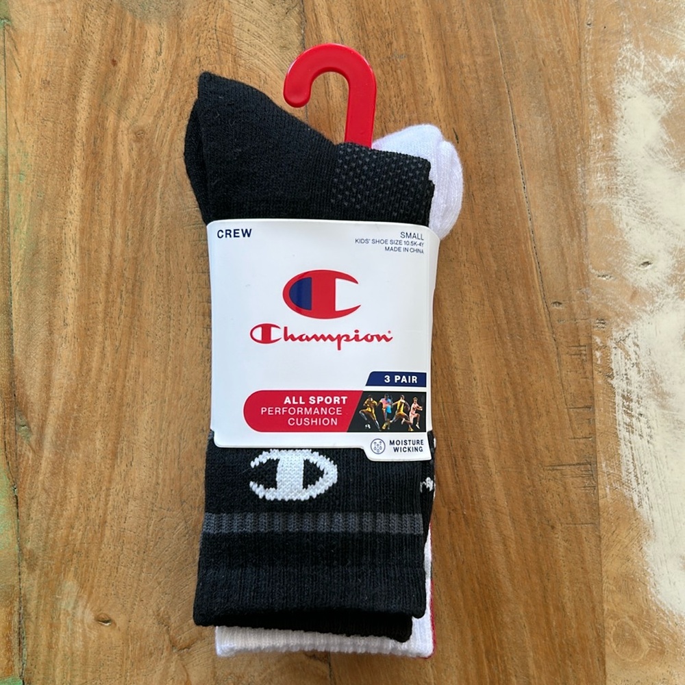 Champion Kids shoe size Small 10.5-4Y Crew socks 3 pair New with tags